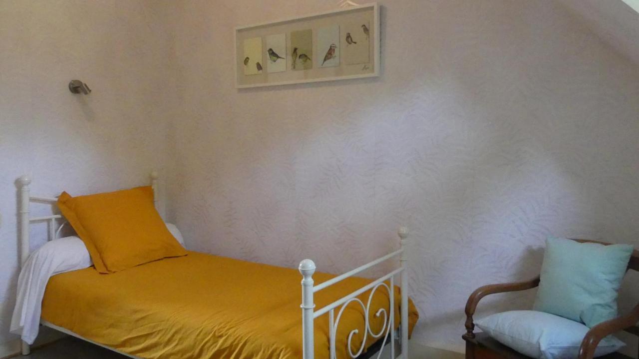 Auberge De La Chesnaie Pleudihen-sur-Rance Ngoại thất bức ảnh