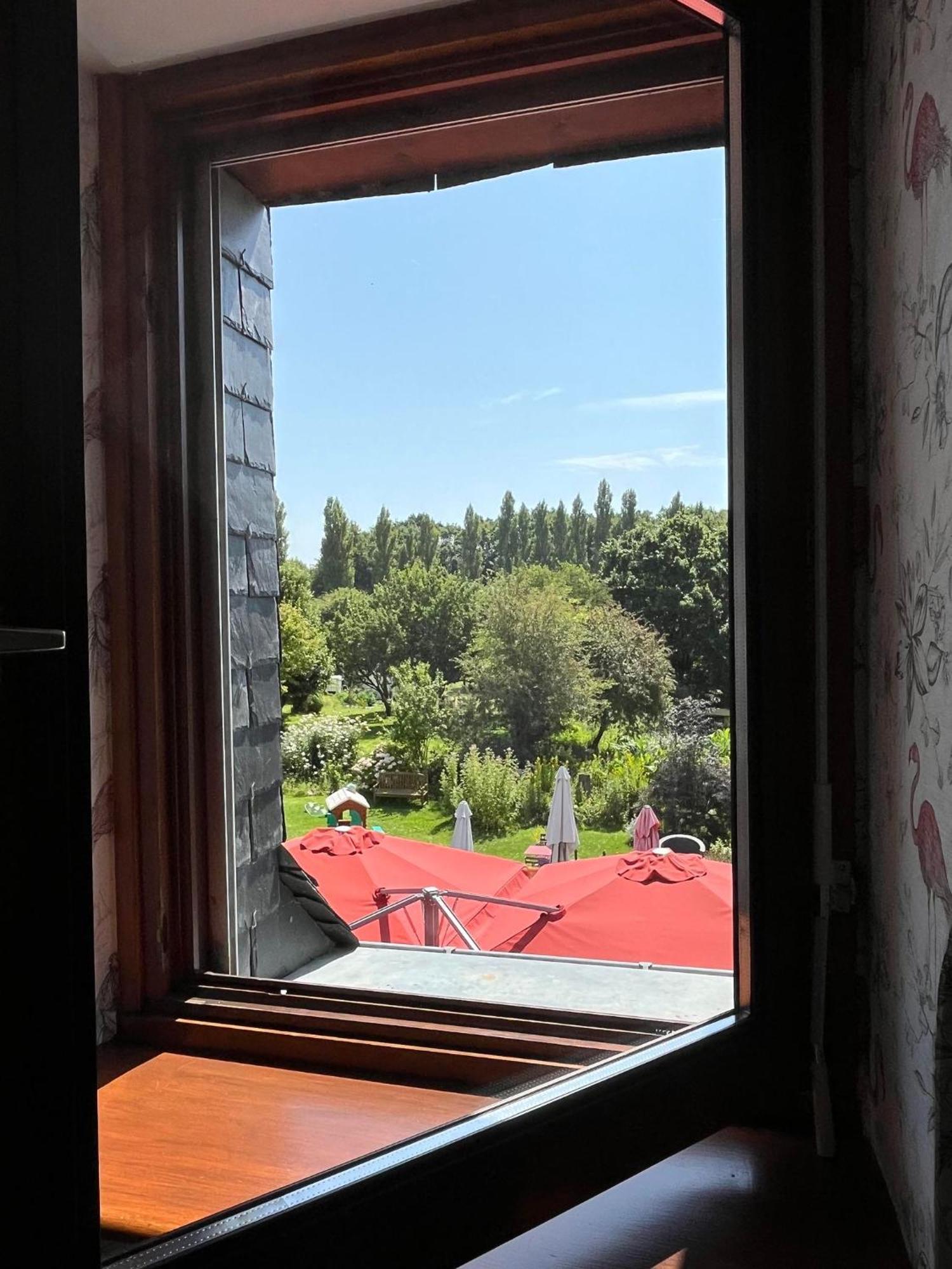 Auberge De La Chesnaie Pleudihen-sur-Rance Ngoại thất bức ảnh