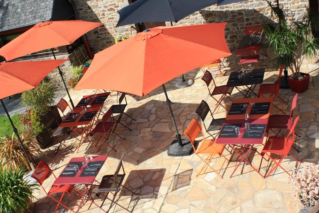 Auberge De La Chesnaie Pleudihen-sur-Rance Ngoại thất bức ảnh